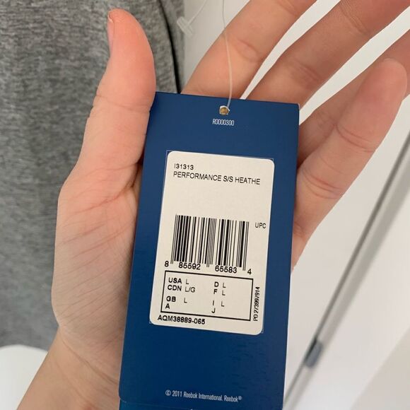 nwt Mens Reebok Performance Grey T-shirt - Picture 3 of 5